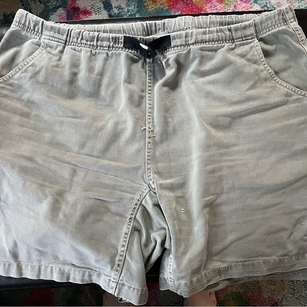 Gramicci Men’s Drab Olive XL shorts